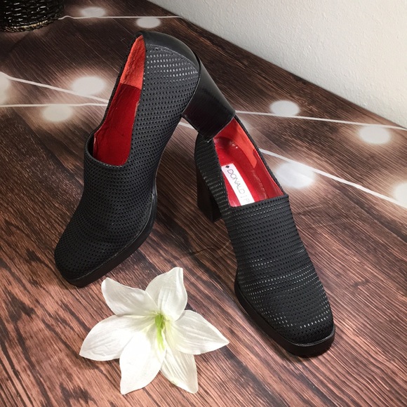 Donald J. Pliner Shoes - Donald J Pliner Black Woven Pumps.